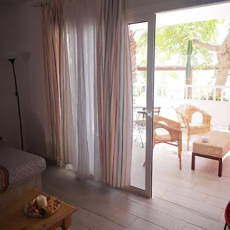 Comfortable Cleo With Large Terrace