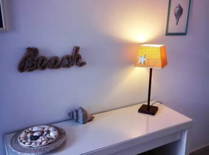 Comfortable Cleo With Large Terrace Apartamento