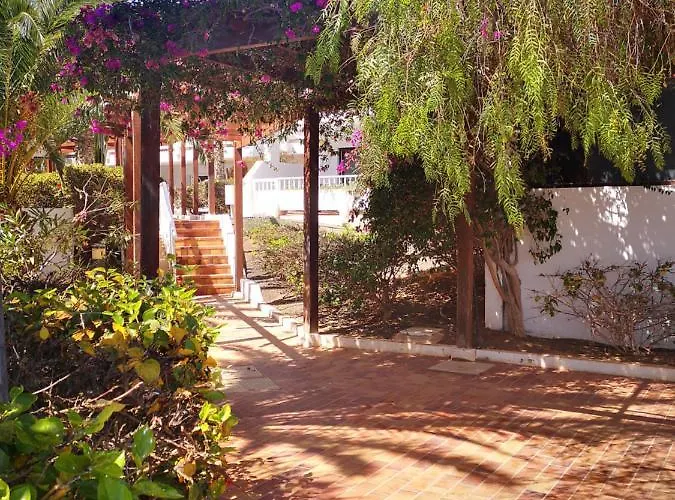 Comfortable Cleo With Large Terrace * Costa Teguise