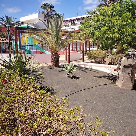 Comfortable Cleo With Large Terrace Apartment Costa Teguise