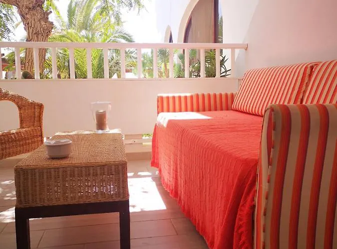 Comfortable Cleo With Large Terrace * Costa Teguise