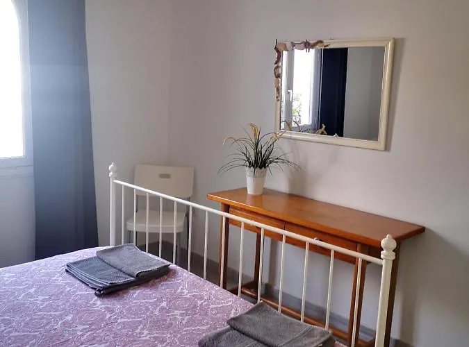 Apartment Comfortable Cleo With Large Terrace