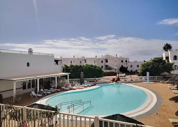 Comfortable Cleo With Large Terrace Costa Teguise