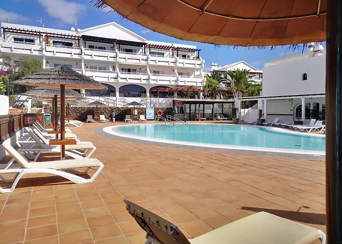 Comfortable Cleo With Large Terrace * Costa Teguise